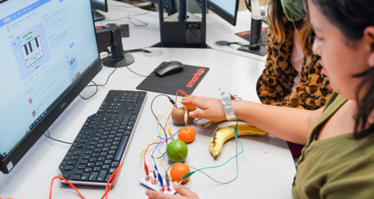 How to Develop 21st Century Skills Through Education Effectively
