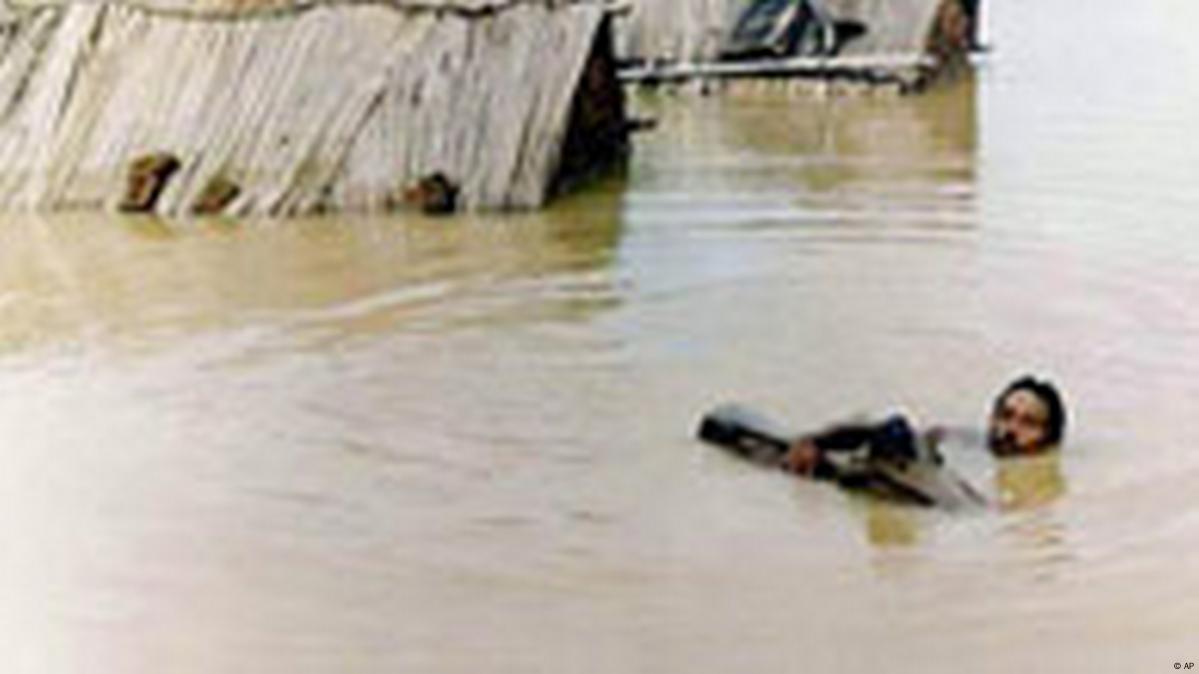 Floods Displace Thousands in South Asia