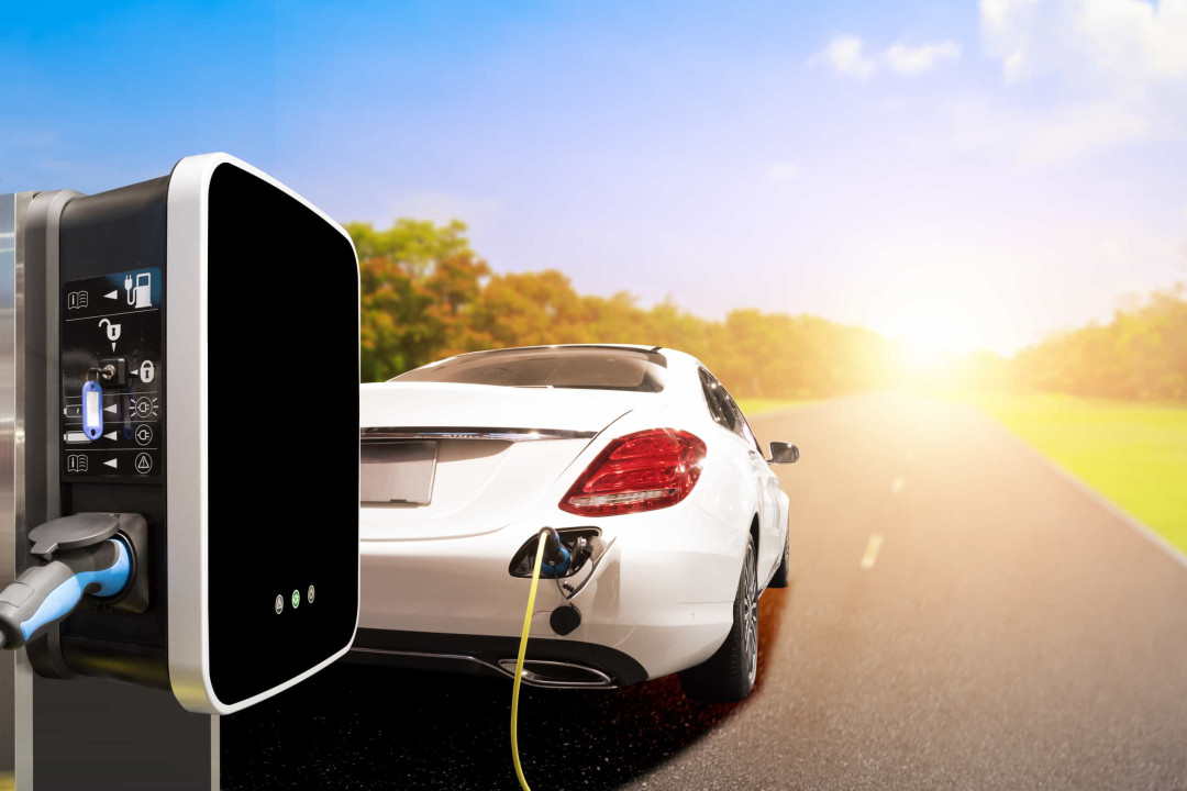 Pros and Cons of Buying a Used Electric Car